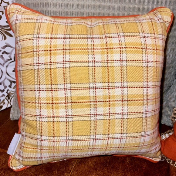 Autumn Hill Fall/Festive Pumpkin Decorative Pillow Set (2) 14”x14” Hemp trim BYO - Picture 6 of 11